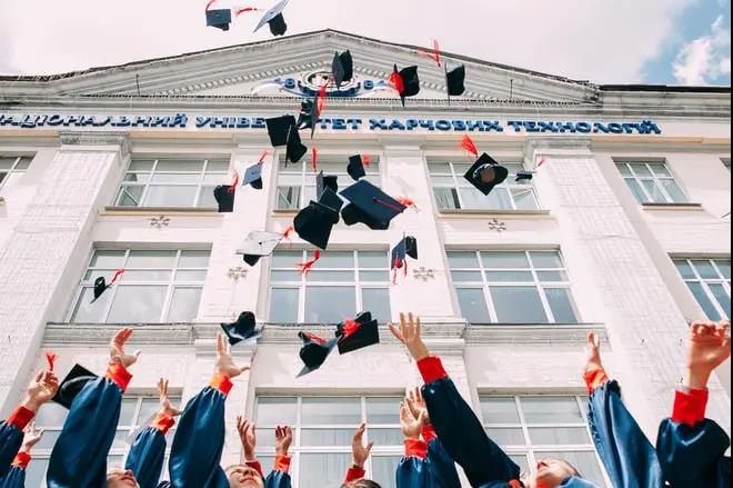 2020年自考广东财经大学申请学士学位需要什么条件？